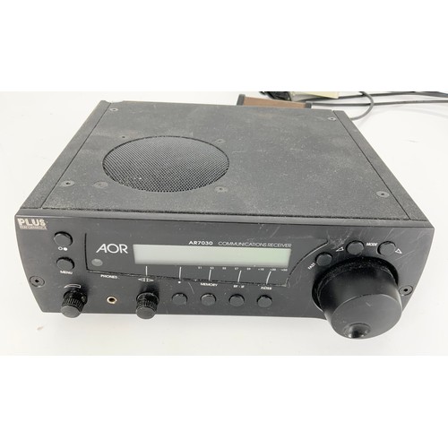 111 - AOR AR7030 COMMUNICATIONS RECEIVER