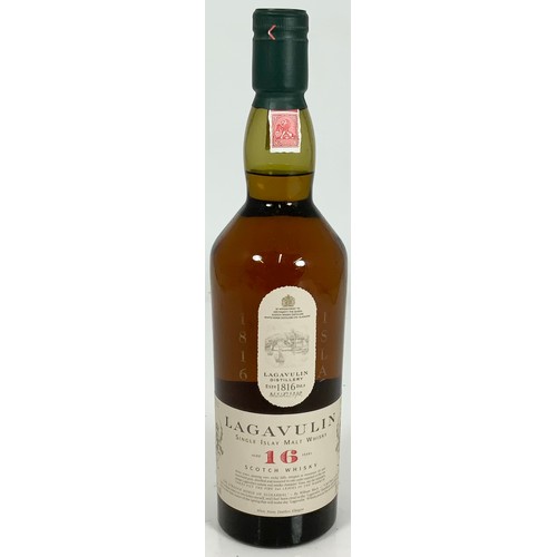 2 - LLAGOVOULIN SINGLE ISLA WINE MALT WHISKY AGED 16 YEARS IN PRESENTATION BOX