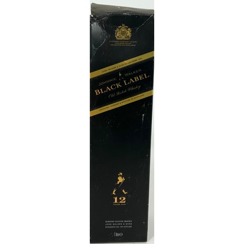 9 - JOHNNIE WALKER BLACK LABEL OLD SCOTCH WHISKY 12 YEARS OLD IN PRESENTATION BOX