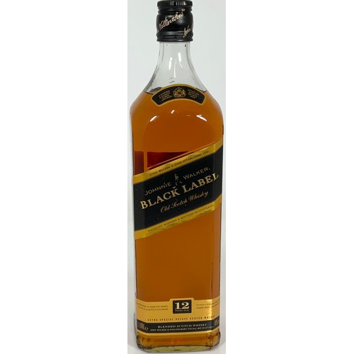 9 - JOHNNIE WALKER BLACK LABEL OLD SCOTCH WHISKY 12 YEARS OLD IN PRESENTATION BOX