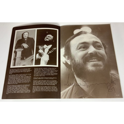 149 - VARIOUS THEATRE AND OTHER EPHEMERA SIGNED INCLUDING PAVAROTTI, JOHN GILPIN AND OTHERS