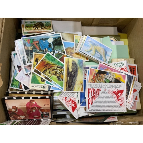 163 - TRADE & CIGARETTE CARDS, 27 PENNY ALBUMS MANY WITH CONTENTS, VARIOUS PART SETS, WILLS EMPTY ALBUM PL... 