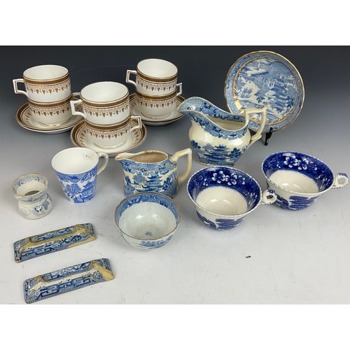 183 - MISC. BLUE AND WHITE TRANSFER WARE INC. WORCESTER TOGETHER WITH A GILT AND WHITE SET OF 6 TEA CUPS A... 