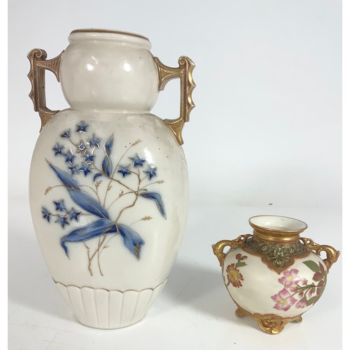 136 - ROYAL WORCESTER AESTHETIC MOVEMENT 2 HANDLED VASE WITH MOULDED LOZENGE MARK TO BASE AND ONE OTHER WO... 