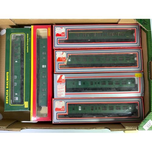 326 - LIMA, 4 BOXED BR SR MK 1 COACHES, PLUS HORNBY R4116A PARCELS COACH SR, BOXED, REPLICA BR MK1 RESTAUR... 