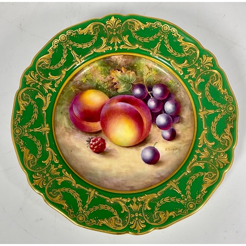 50 - ROYAL WORCESTER CABINET PLATE. HAND PAINTED FALLEN FRUIT WITH GREEN BORDER SIGNED TOWNSEND, APPROX. ... 