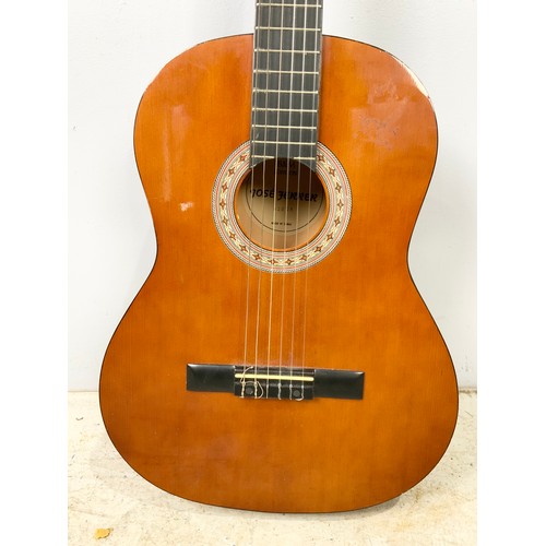 375 - JOSE FERRER CLASSICAL GUITAR MODEL NO  520 7A