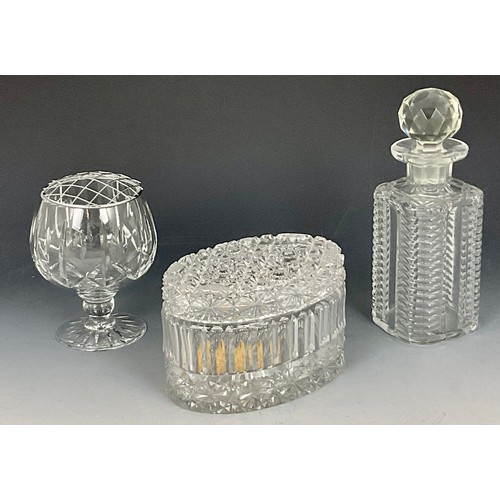 258 - CUT GLASS BOWL AND COVER TOGETHER WITH PAIR OF KNIFE RESTS WITH SILVER MOUNTS AND OTHER GLASSWARE IN... 