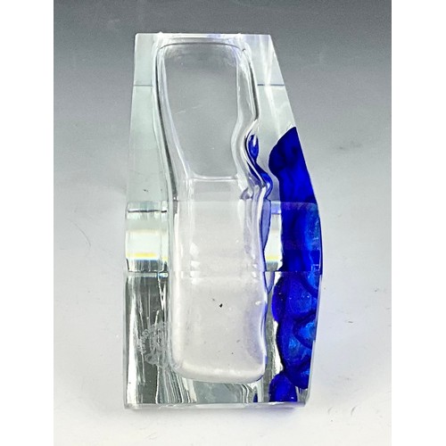 260 - EXBOR GLASSWORKS STUDIO GLASS VASE POSSIBLY BY PAVEL HLAVA 16.5CM TALL