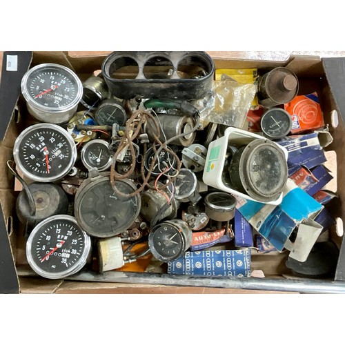 10 - BOX MISC. VINTAGE CAR PARTS ASSORTED DASHBOARD DIALS AND GAUGES ETC.