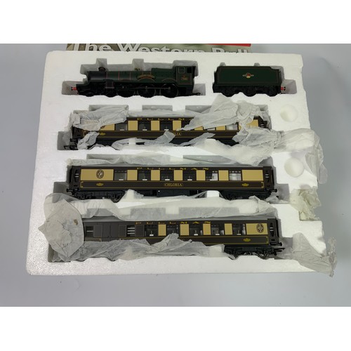 487 - HORNBY ‘WESTERN CASTLE’ SET, CADBURY CASTLE & 3 PULLMAN COACHES PART BOXED