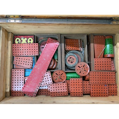 86 - A LARGE CHEST OF MIXED MECCANO, VARIED PARTS INC. AIRCRAFT, & COLOURS, PLUS QTY. OF MANUALS ETC.