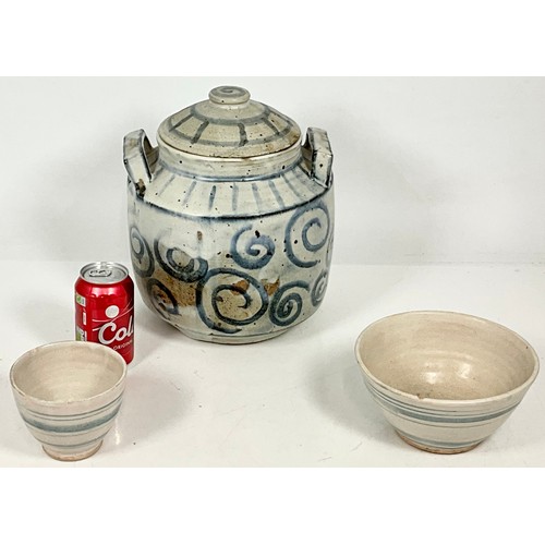 158 - LARGE GLAZED HANDLED URN AND 2 BOWLS WITH SIMILAR FINISH