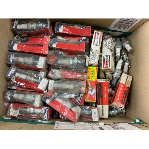 42 - TRAY OF VINTAGE SPARK PLUGS, 3 BOXES MOST IN ORIGINAL PACKING, CHAMPION, UNIPART BOSCH, NGK. ETC.