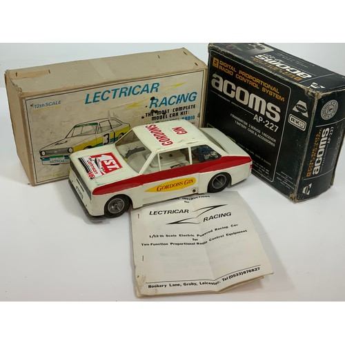 186 - LECTRICAR, A SCARCE BOXED MODEL, 1:12 SCALE,FORD, IN ORIGINAL BOX, PLUS ACORNS AP-227 TRANSMITTER, P... 