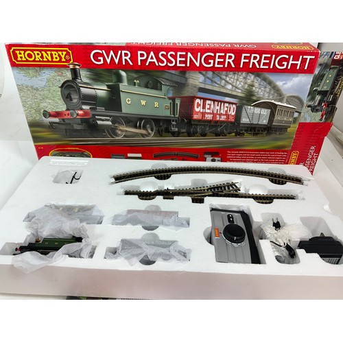 492 - HORNBY MODEL RAILWAY SET, R1138 GWR PASSENGER FREIGHT SET, LOCOMOTIVE GWR 101, WAGONS, TRACK & CONTR... 