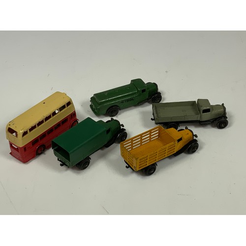 146 - DINKY COMMERCIAL SET, LATE 1940S
COMPRISES:
25B COVERED WAGON, TYPE 3 CHASSIS (REPLACEMENT COVER)
25... 