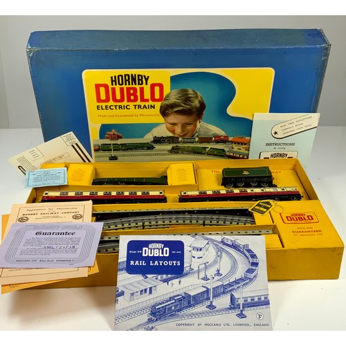 375 - HORNBY DUBLO BOXED EDP15 PASSENGER TRAIN SET, ‘SILVER KING’, 3 RAIL