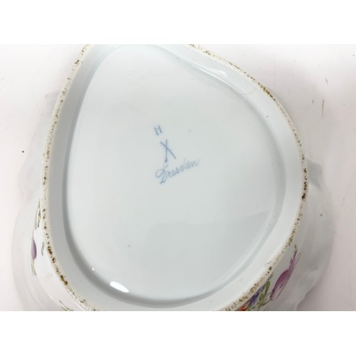 183 - MISCELLANEOUS CABINET PLATES WITH HAND PAINTED FLORAL DECORATION TOGETHER WITH A PORCELAIN BOWL WITH... 