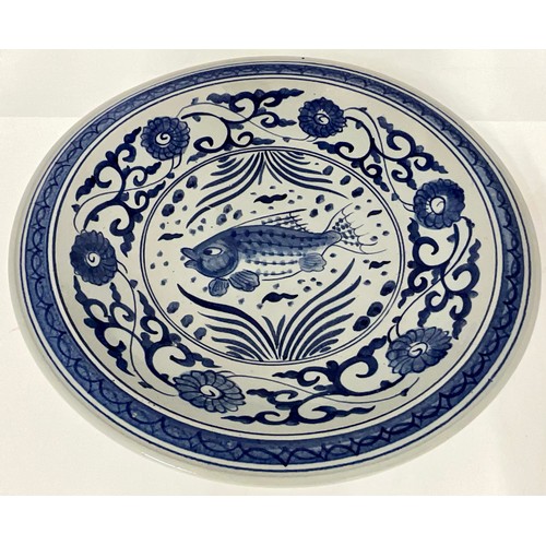 218 - LARGE BOXED BLUE AND WHITE CHINESE CHARGER PLATE 41CM DIA. HAND PAINTED WITH STYLISED FISH, UNDERWAT... 