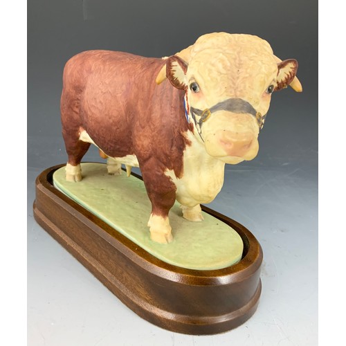 129 - ROYAL WORCESTER HEREFORD BULL ON PLINTH