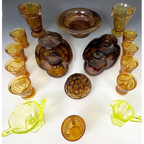 260 - QUANTITY OF 1930’S DECO AMBER CLOUD GLASSWARE IN THE MANNER OF GEORGE DAVIDSON, AMBER WATER PITCHERS... 