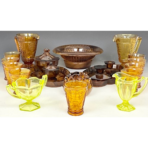 260 - QUANTITY OF 1930’S DECO AMBER CLOUD GLASSWARE IN THE MANNER OF GEORGE DAVIDSON, AMBER WATER PITCHERS... 