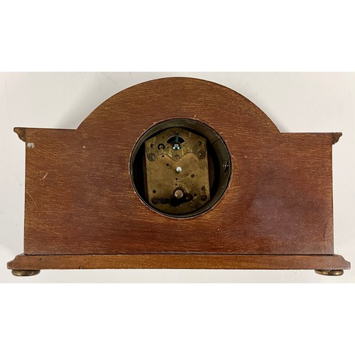 276 - COLLECTION OF RETRO 20TH CENTURY CLOCKS INC. 3 MANTEL CLOCKS, CARRIAGE CLOCK, ALARM CLOCK AND VINTAG... 