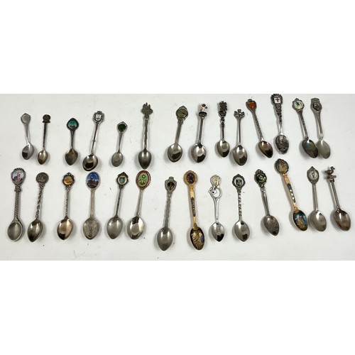 299 - LARGE COLLECTION OF SOUVENIR SILVER PLATED AND ENAMELLED TEA SPOONS FROM ALL OVER THE WORLD