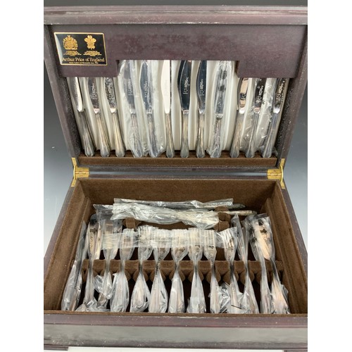 293 - ARTHUR PRICE SOVEREIGN COLLECTION CANTEEN OF CUTLERY 3 SECTIONS SEEMS UNUSED & A SILVER PLATED GALLE... 