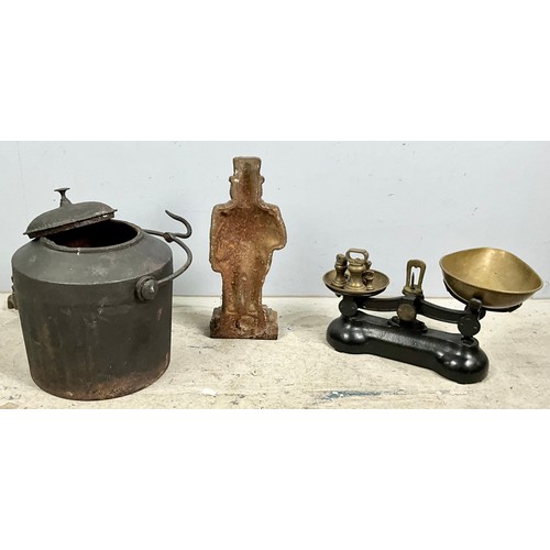 328 - OLD CAST IRON WATER BOILER WITH HANGING HOOK AND BRASS TAP, WINSTON CHURCHILL DOORSTOP, VINTAGE WEIG... 