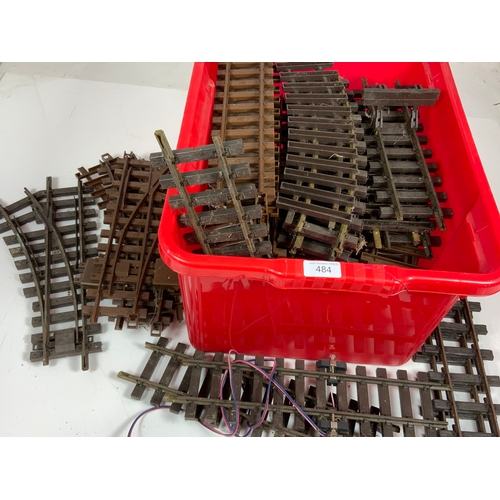 484 - BOX OF G SCALE TRACK, VARIED MAKES INC. POINTS AND A PAIR OF BUFFERS