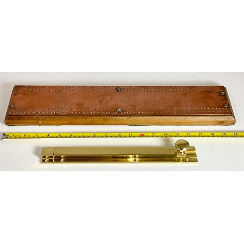 338 - COPPER ON WOOD CRIBBAGE BOARD AND LARGE HEAVY DUTY BRASS BOLT