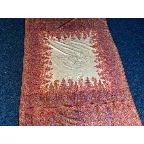 464 - LARGE VINTAGE THROW 319cm x 162cm