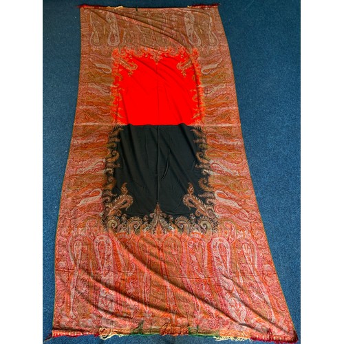 465 - LARGE DECORATIVE VINTAGE THROW  345cm x 160cm