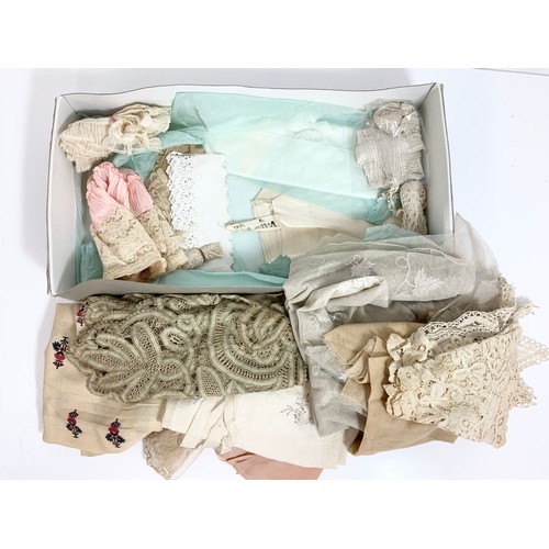 473 - MISC. LINEN AND LACE, KID GLOVES ETC.