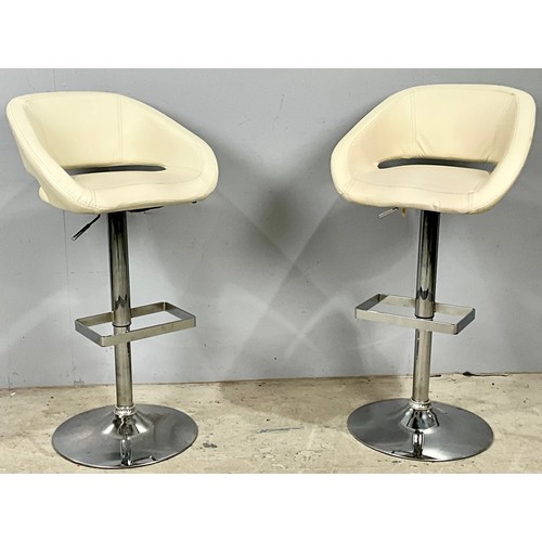 707 - TWO WHITE LEATHER LOOK ADJUSTABLE HEIGHT BAR / BREAKFAST BAR STOOLS