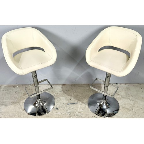 707 - TWO WHITE LEATHER LOOK ADJUSTABLE HEIGHT BAR / BREAKFAST BAR STOOLS