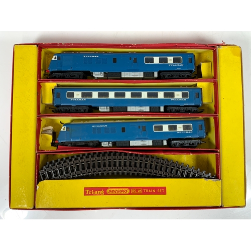 354 - TRIANG BOXED BLUE PULLMAN SET (BOX AS SHOWN)