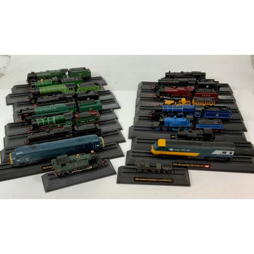 301 - ATLAS & SIMILAR, COLLECTION OF PLINTHED 00 GAUGE STATIC MODELS, STEAM & DIESEL, APPROX. 50