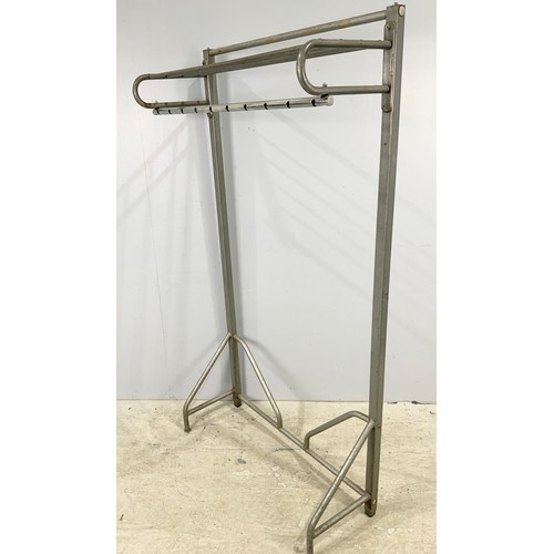 563 - COAT RACK/ CLOTHERS HANGING RACK