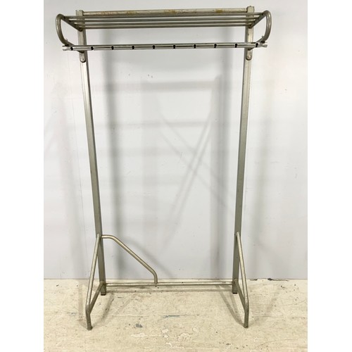 564 - COAT RACK/ CLOTHERS HANGING RACK