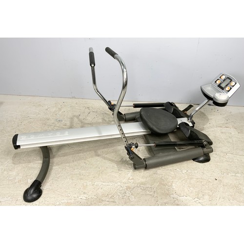 569 - AV500 ROWING MACHINE