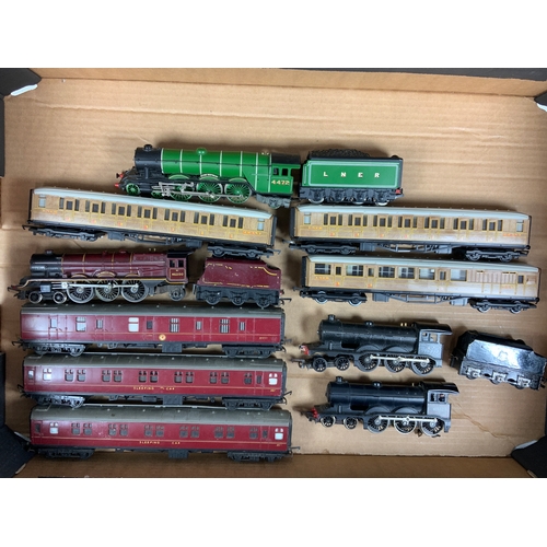 358 - 00 GAUGE STEAM SELECTION, HORNBY 4472, 3 TEAK COACHES, TRING PRINCESS A/F, 3 LM MK1 COACHES, PLUS 2 ... 