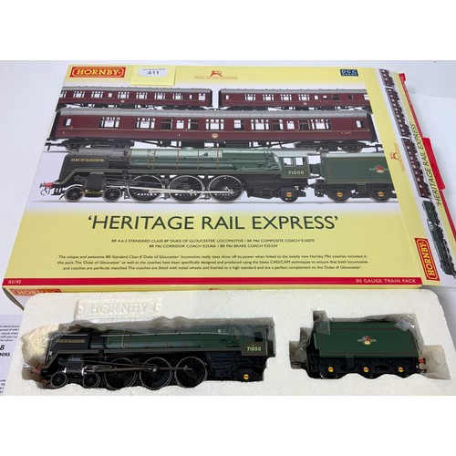 411 - HORNBY TRAIN PACK R3192 HERITAGE RAIL PACK WITH LOCOMOTIVE 71000 DUKE OF GLOUCESTER & 3 MK 1 COACHES... 