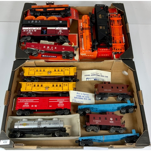 432 - LIONEL AMERICAN 0 GAUGE ROLLING STOCK, INCLUDING BOXED : 6660 BOOM CRANE CAR, 3494-55 OPERATING BOX ... 