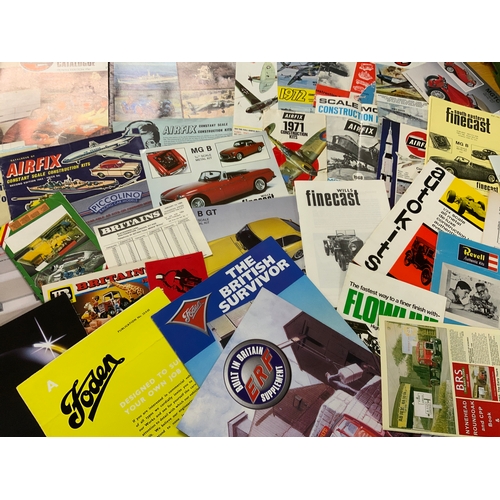 265 - MODELLERS EPHEMERA, VARIOUS AIRFIX CATALOGUES, BRITAINS, AS SHOWN, INSTRUCTIONS OF KITS, OLD WHITE M... 