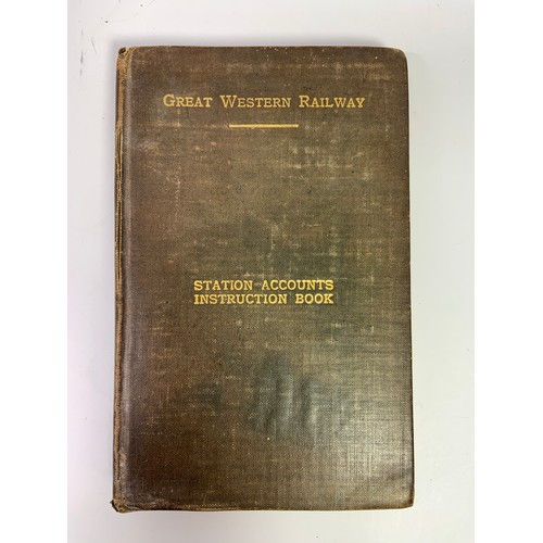 256 - LOCAL RAILWAY INTEREST GREAT WESTERN RAILWAY STATION ACCOUNTS INSTRUCTION BOOK , MARKED MALVERN LINK... 