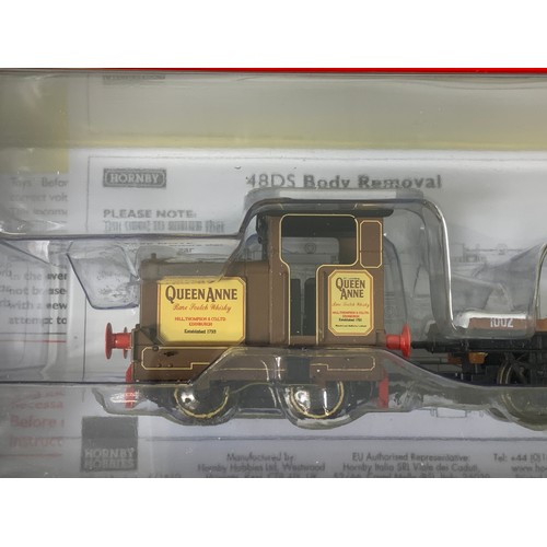 427 - HORNBY R3707 RUSTON & HORNSBY 48DS & FLATBED LONGMORN DISTILLERY, BOXED APPEARS UNUSED