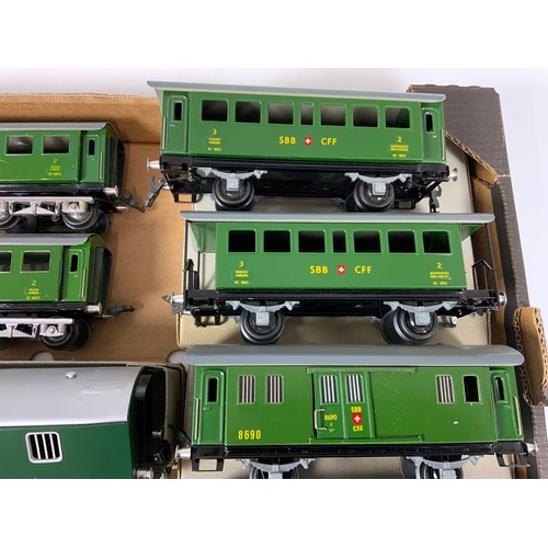 437 - SWISS 0 GAUGE MODEL RAILWAY, HAG 820 SBB CFF BOGIE LUGGAGE VAN, BOXED & GOOD CONDITION, BUCO 8683 4 ... 